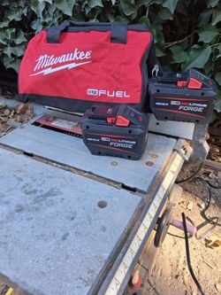 Milwaukee M18 Battery