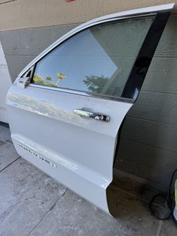 2014 to 2022 grand cherokee driver door