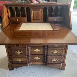 Pennsylvania House Secretary Desk/ Bookcase Chippendale Style