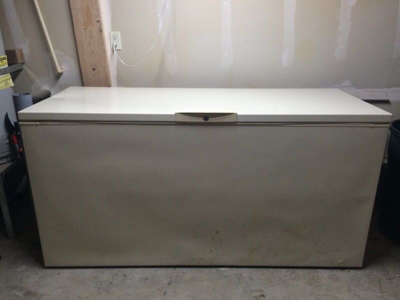 Kenmore Chest Freezer (Reach-In)