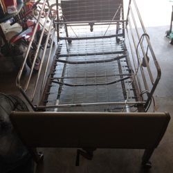  INVACARE Electric  Medical Hospital Bed. PERFECT FOR IN HOME USE.