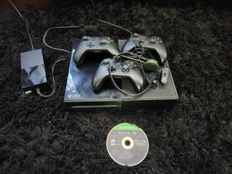 Complete Entertainment & Gaming Setup: Xbox One, 50" TV, Stand & 3 Controllers!