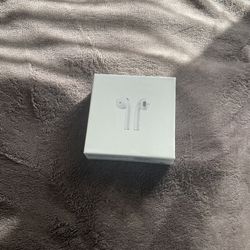 AirPods