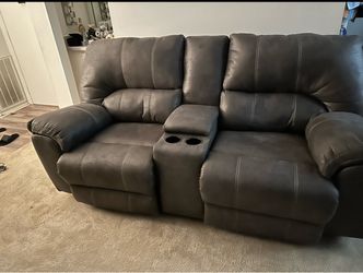 Recliner loveseat and oversized recliner seats 2
