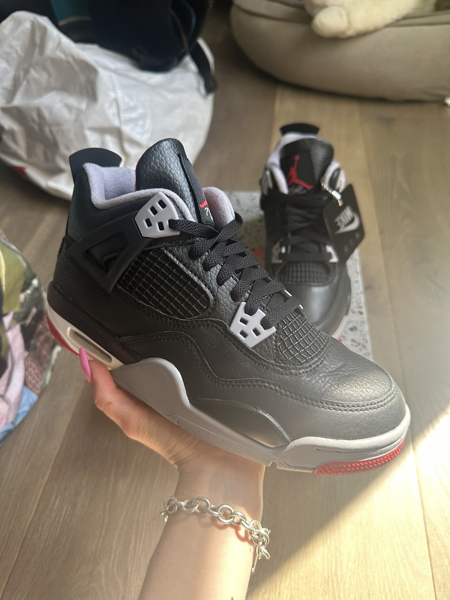 Brand new Jordan 4 Bred Reimagined size 6 youth 