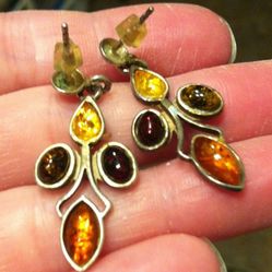 Vintage Silver Tone Plastic Stones Lucite? Agate? Orange Yellow Pierced Earrings.