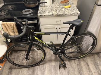 Schwinn Phocus 1600 Men's Road Bike 700c Wheels, 56CM Frame