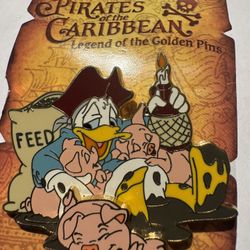 LE Pirates of the Caribbean: Legend Of The Golden Pins Donald & Pigs Scene