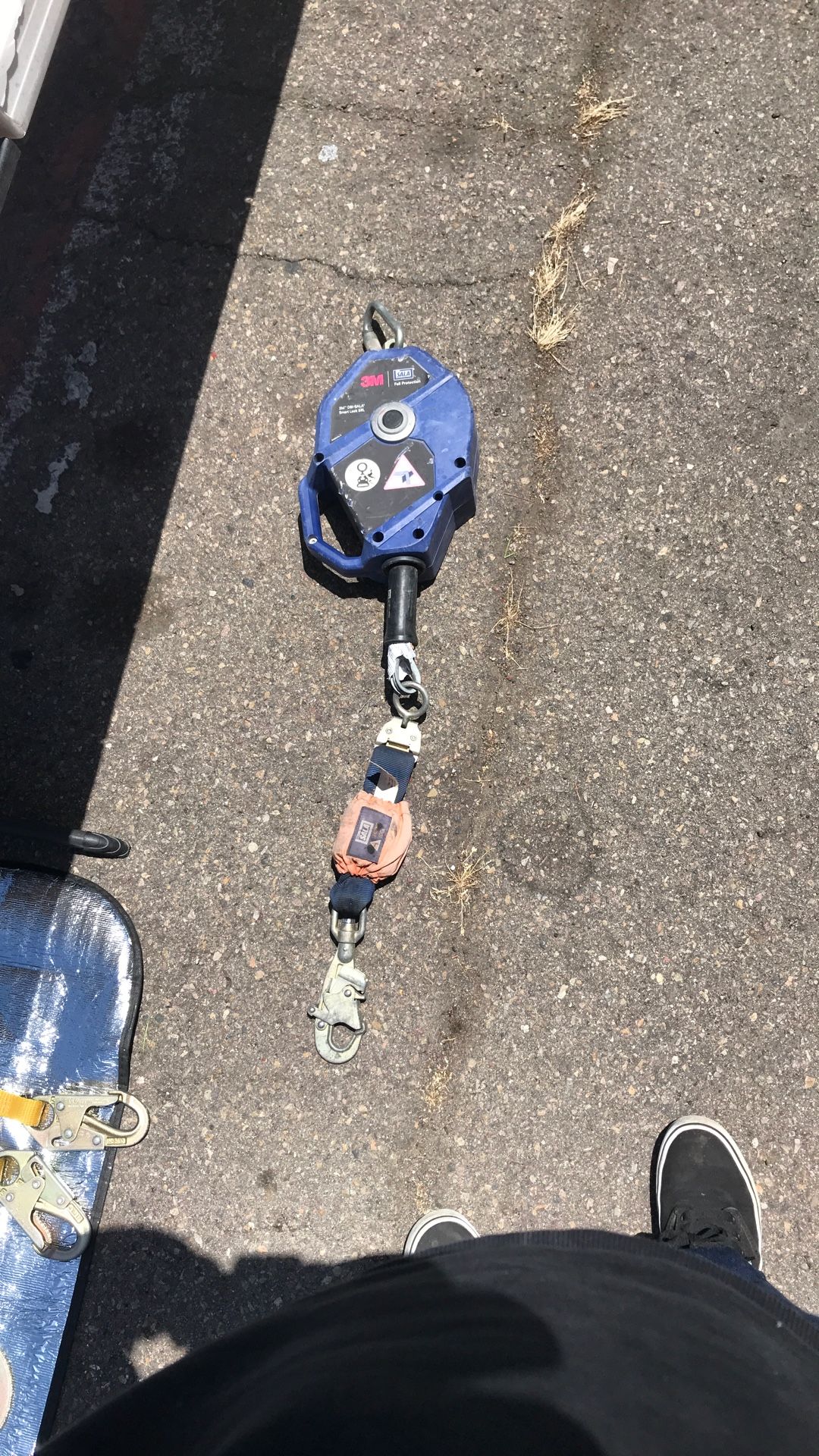 3M DBI-SALA Smart Lock Leading Edge Self-Retracting Lifeline