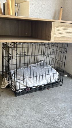 Dog cage for small to medium size dogs
