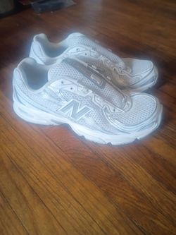 New Balance 740