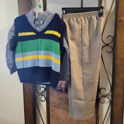 KIDS SWEATER VEST SET $15   *AVAILABLE
