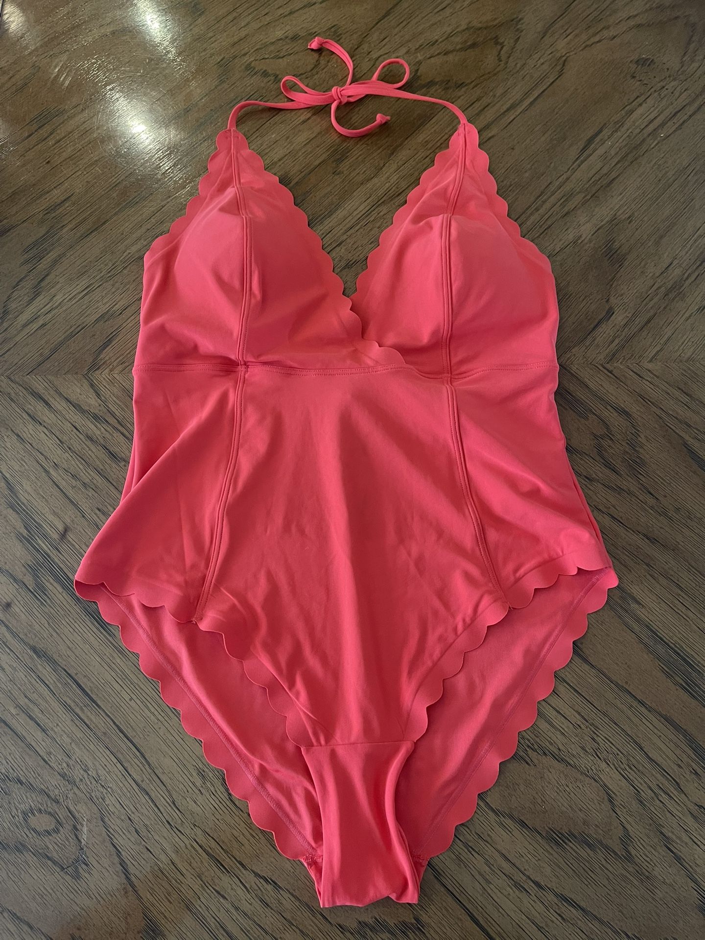 Like New H&M Women’s One Piece Bathing Suit with Scalloped Edges - Size 10 - Color: Orangey Red