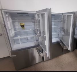 Midea 18.7 cu. ft. Refrigerators