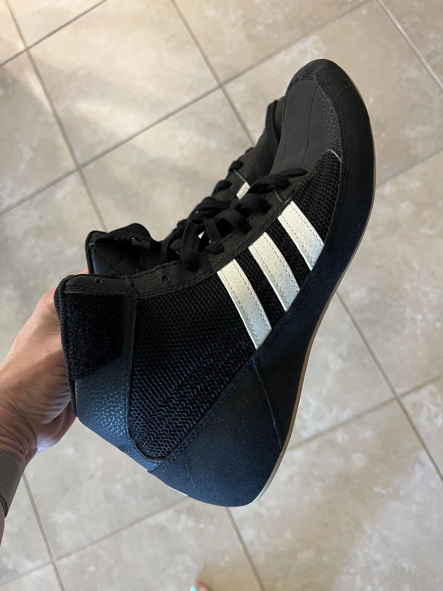 Men’s Sz 10 Wrestling Shoes Adidas 