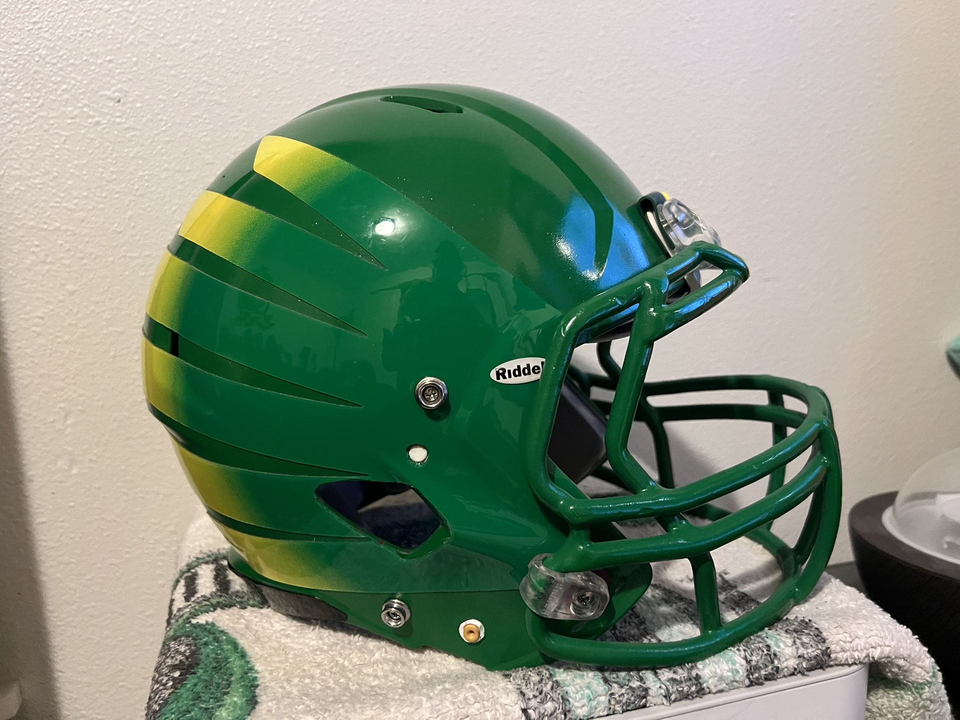 Oregon Duck Helmet