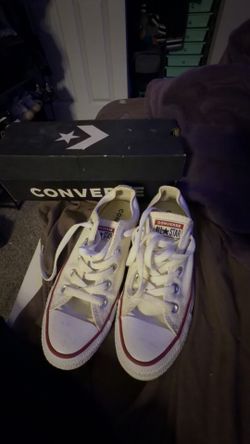 Woman’s converse size 8