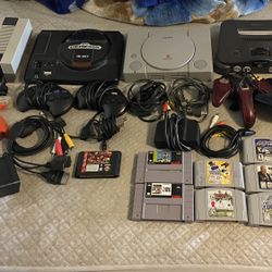 Retro Video Gaming Consoles Bundle’s 