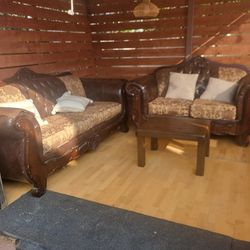 Set Of 2 Pisces  Sofa And Love  Seat 