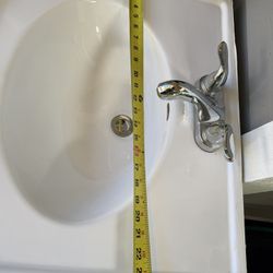 Pedestal Sink