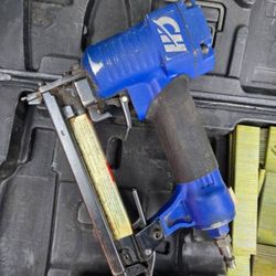 Campbell Hausfeld Brad Finishing Nailer with case 