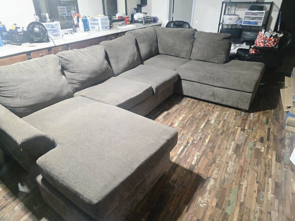 Sectional Living Room Set Good Shape