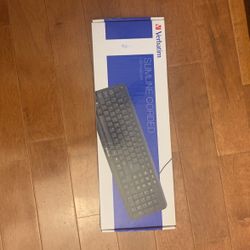 Verbatim Slimline Wired Keyboard 