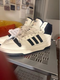 Adidas size 9 men
