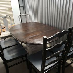 Oval Wood Refinished Dining Table ,One Leaf & 6 Chairs 