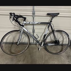 Cannondale R800 Bicycle Bike