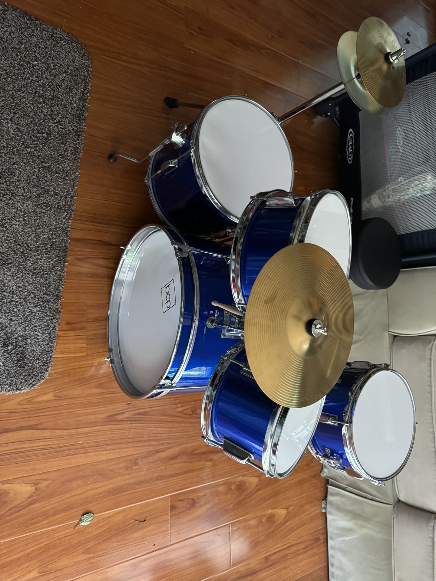 Complete Children’s drum set 