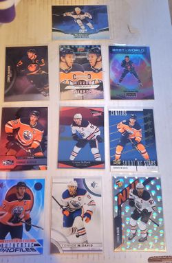 Lot Of 20 Random CONNOR MCDAVID HOCKEY CARDS ALL FOR $20