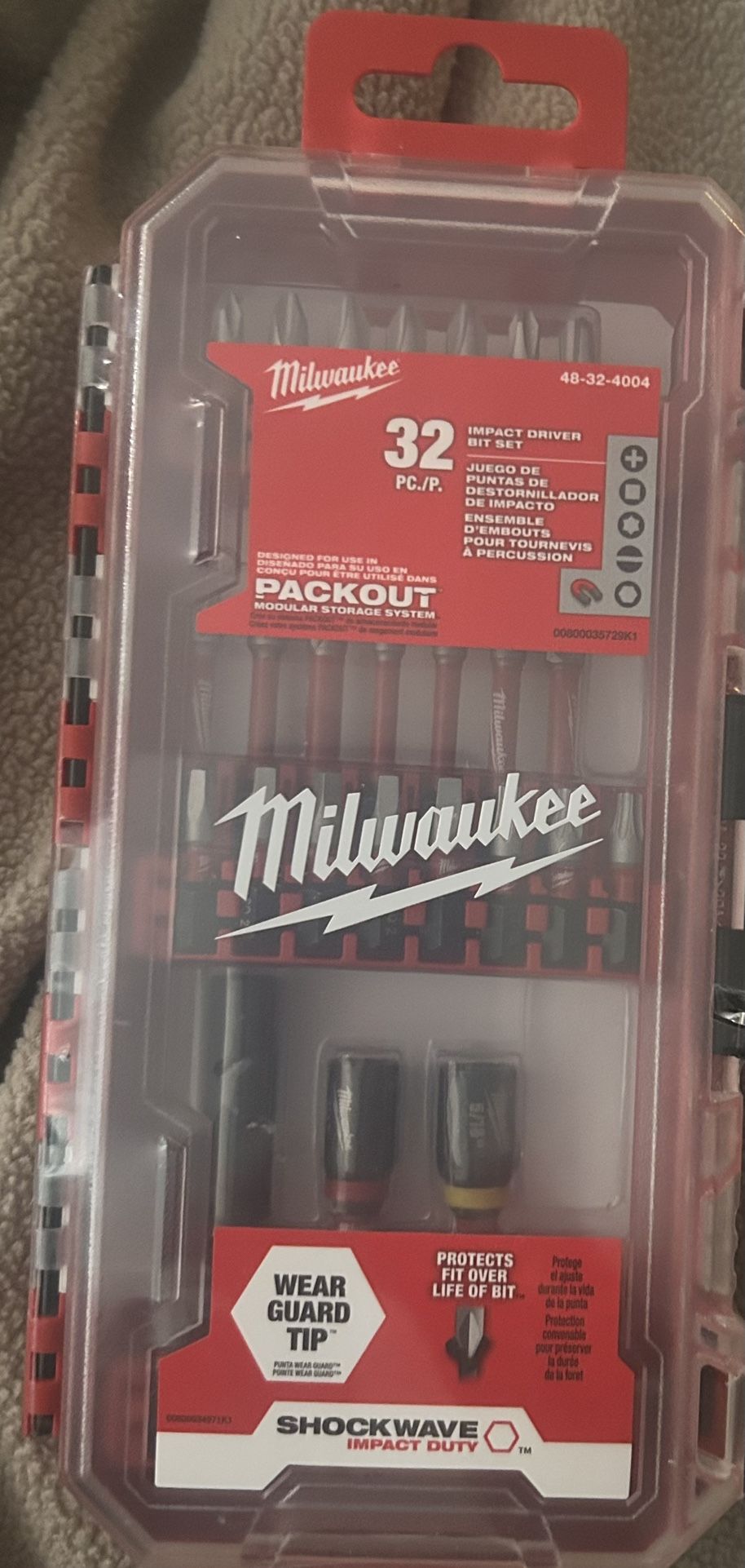 Milwaukee ShockWave Impact driver But Set