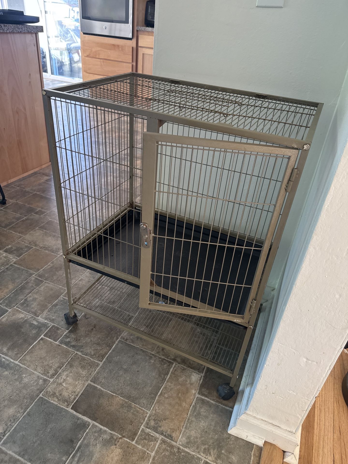 Prevue Rolling Bird Cage