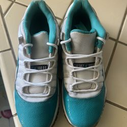 Jordan 11 Aqua Saffari Size 7 Y