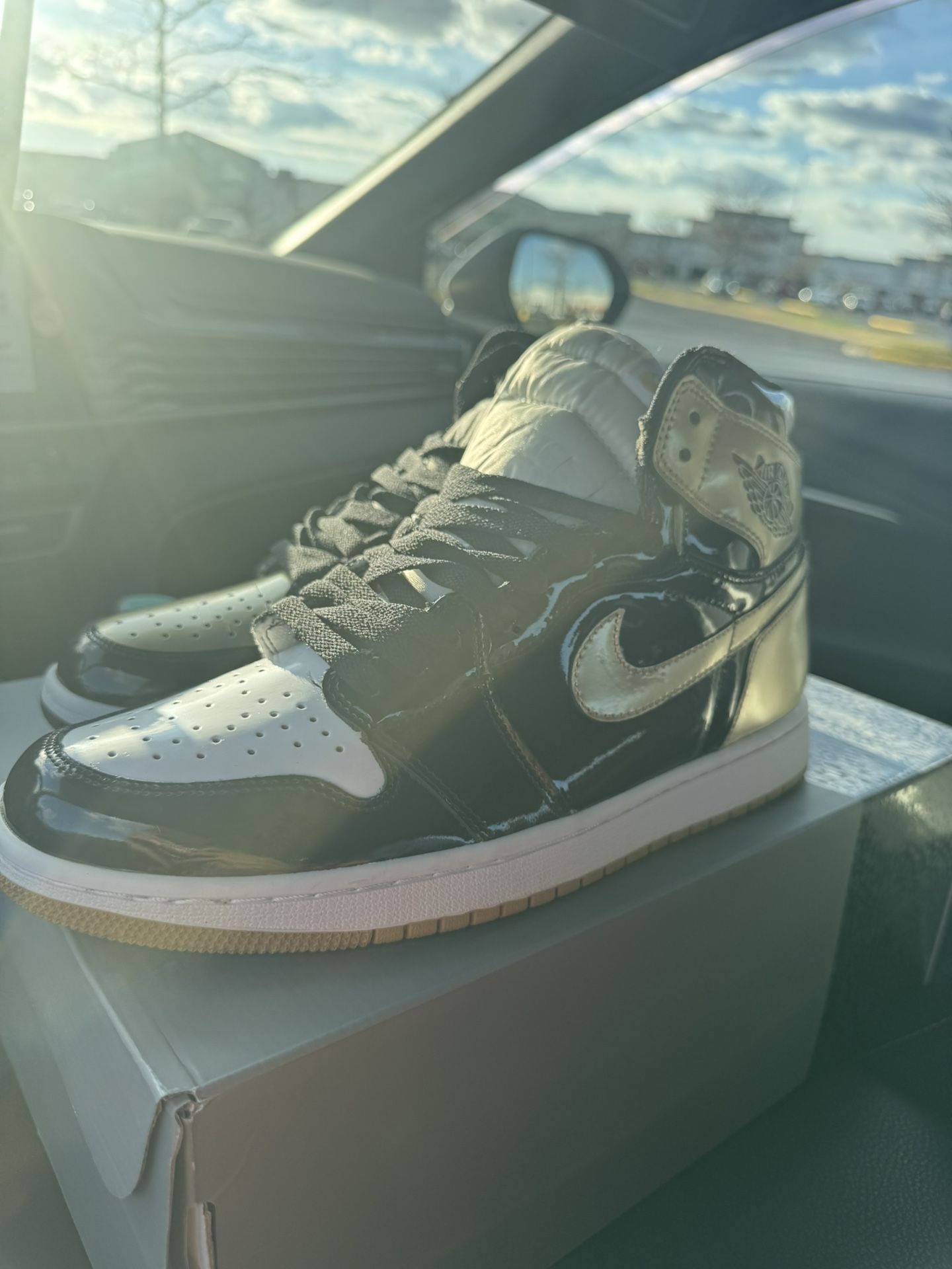 Jordan Retro 1 Gold Toe Top 3 Size 12