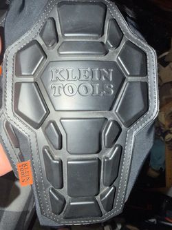 Knee pads