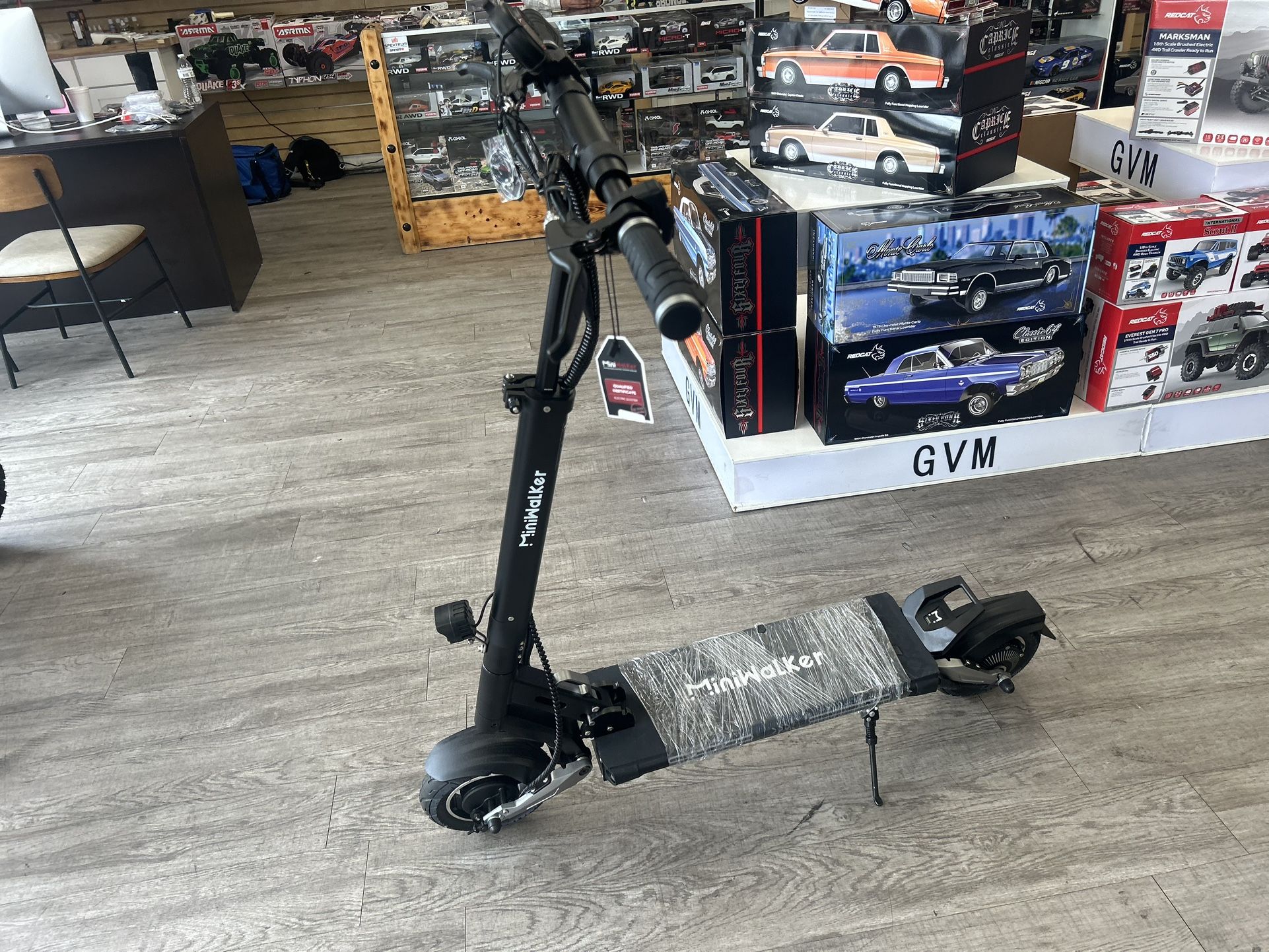 Mini Walker Tiger 8+ 600W/48V Electric Scooter Dual Motor