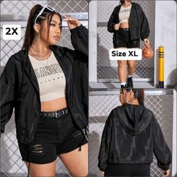 New Women's raining/wind Jacket size XL/2X