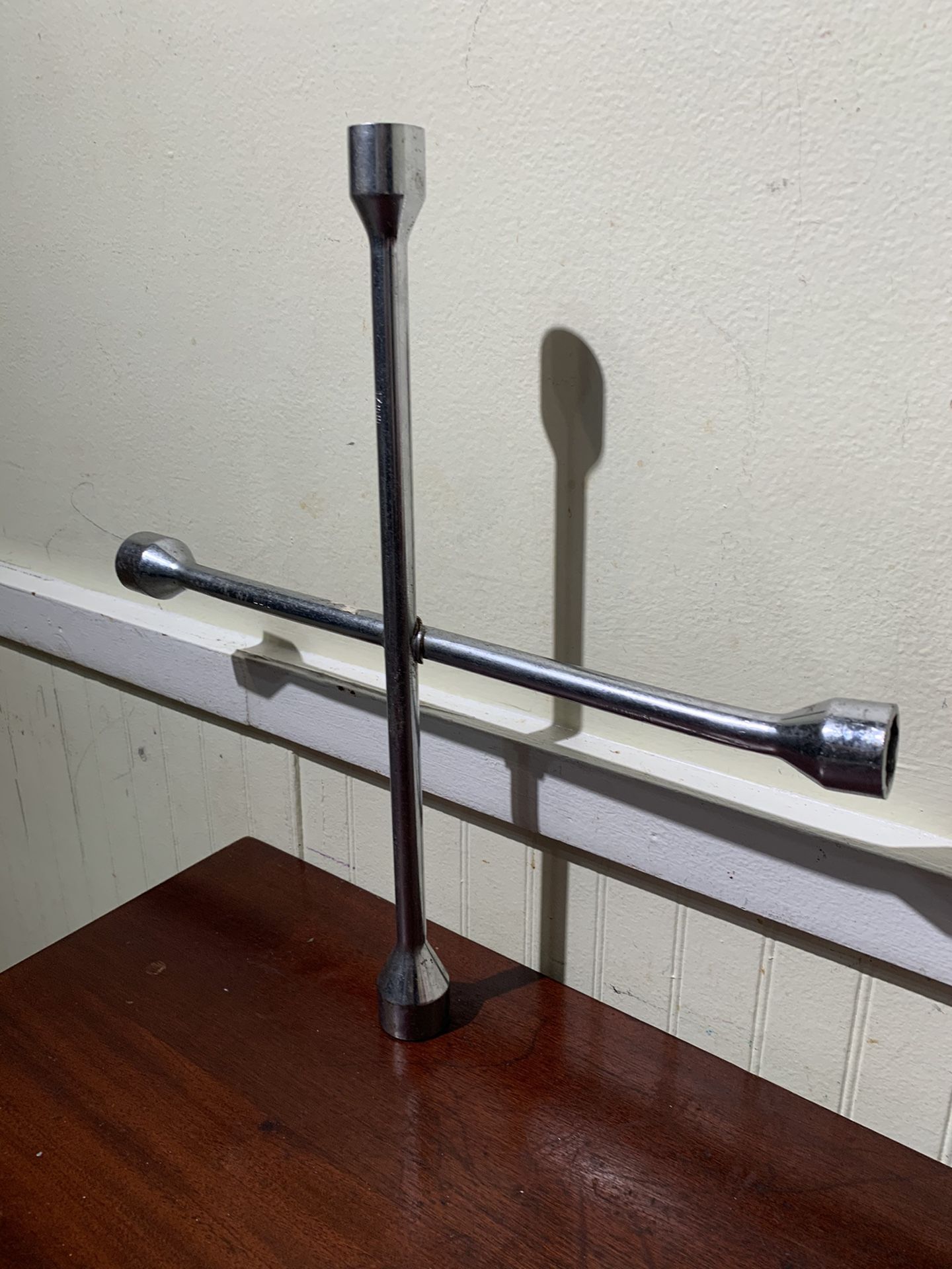 Lug Wrench. (23, 21, 19, 17 inches)
