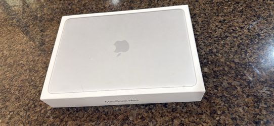 Apple macbook neo brand new selead 13 inch 256 ssd