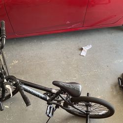 Mongoose Bike 20 Inches - Great Condition 