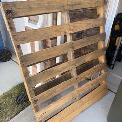 *Free* Wood pallet