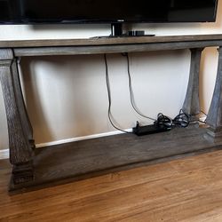 High Quality Wood Entry Table / TV Stand 