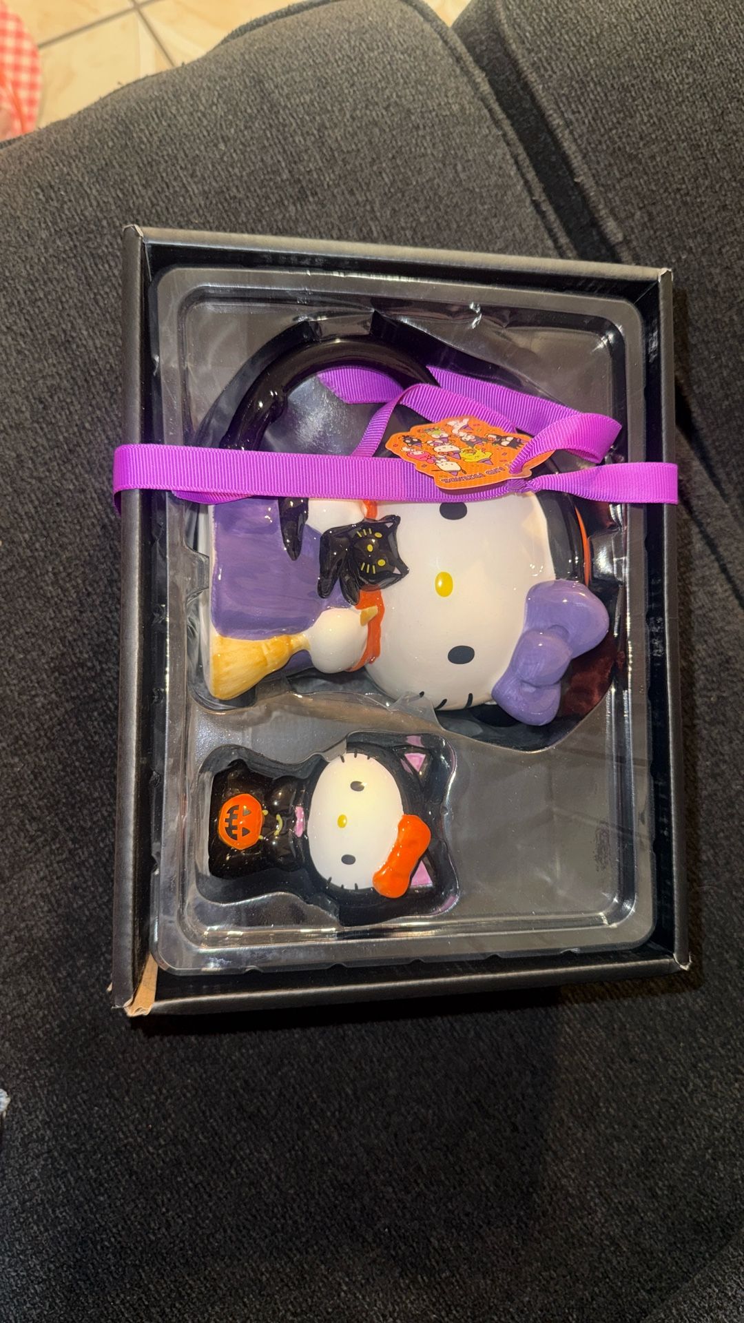 Hello Kitty Halloween Mug Set