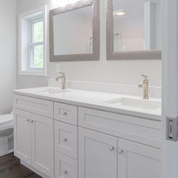 Shaker white / Bathroom Vanity at an affordable 