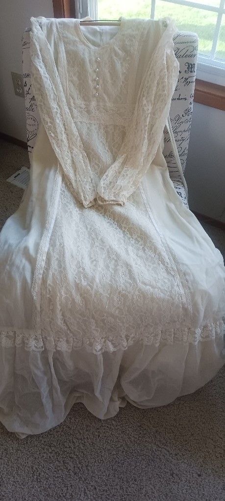 Vintage Wedding Dress