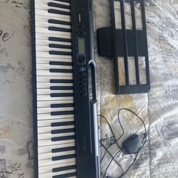 Casio Casiotone CT-S300 Portable Electric Keyboard 61-Key