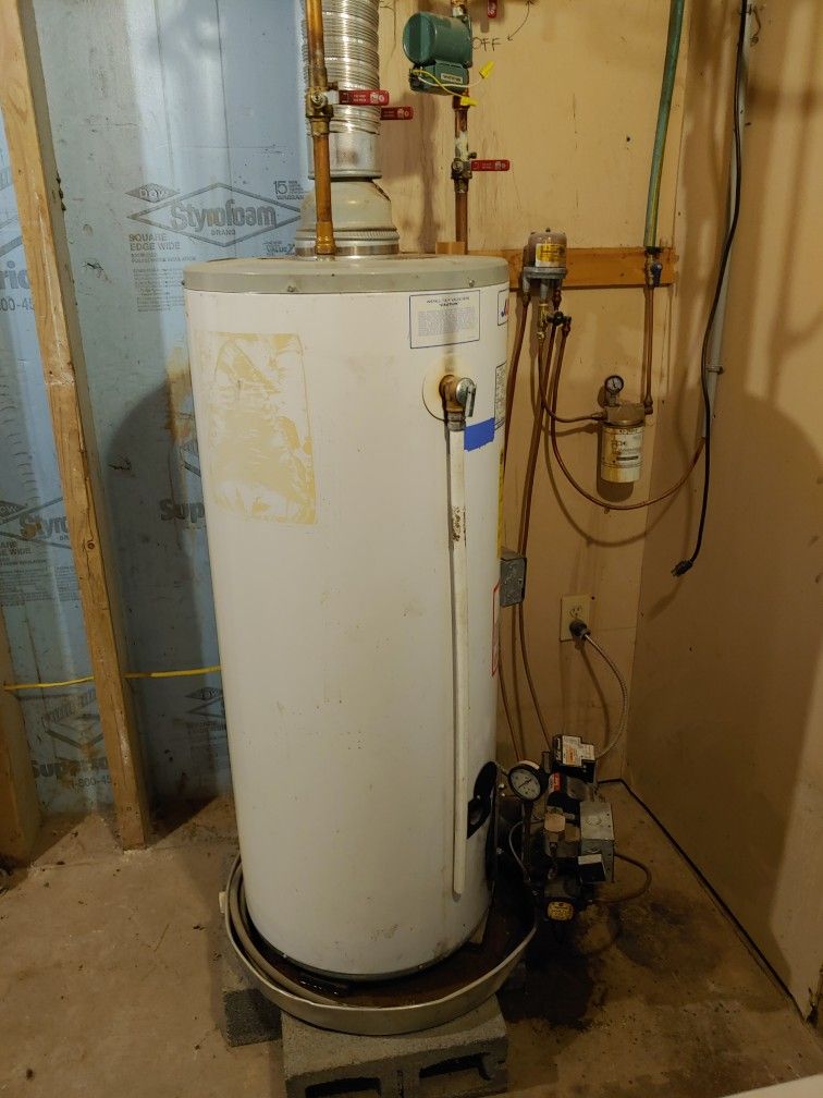 John Wood Oil Water Heater Direct Vent 30 Gallon for Sale in Imperial, PA -  OfferUp