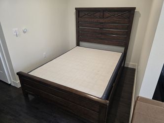 Queen Bed Frame /Box Spring